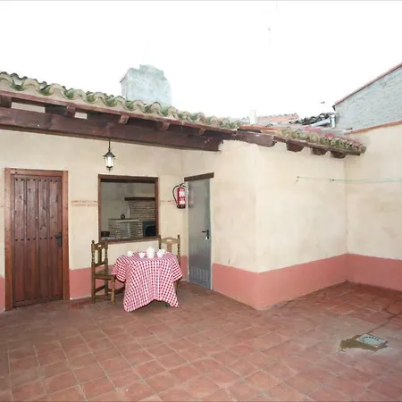 Calderon De Medina L, Ll Y Lll Country house *