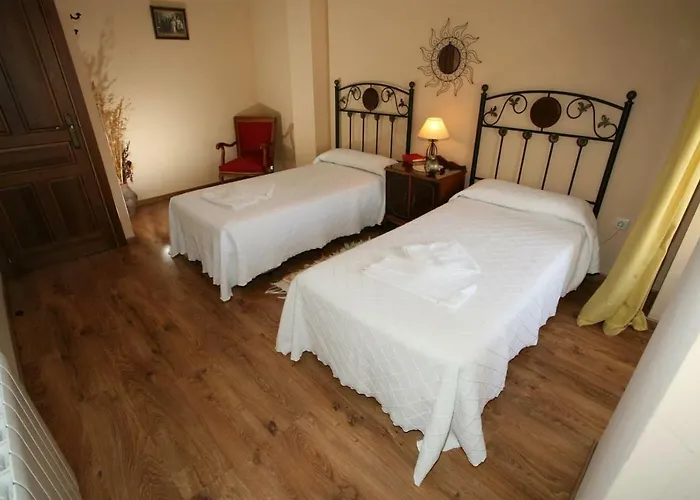 Calderon De Medina L, Ll Y Lll *